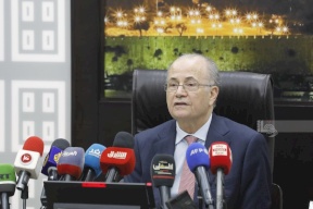  رئيس الوزراء يوجه محافظ طولكرم و"الحكم المحلي" لمتابعة تداعيات اجتياح المدينة ومخيم نور شمس