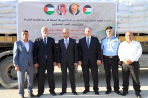  وزير الزراعة الفلسطيني يتسلم المنحة الأردنية من الحبوب لصالح المزارعين في فلسطين