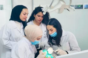 بنسبة نجاح كاملة: طلبة الاختصاص في كلية طب الأسنان-جامعة القدس يجتازون امتحان البورد الفلسطيني 