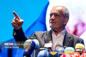 الرئيس الإيراني: لا نسعى لامتلاك سلاح نووي