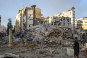 الجيش الإسرائيلي: استهدفنا حوالي 100 مقرات لحزب الله