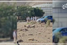 مستعمرون يتسببون بعزل 20 عائلة عن تجمع شلال العوجا شمال أريحا