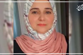 امرأة تحت المطر