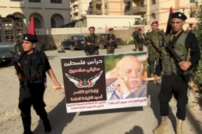 صحيفة: الحكومة السورية الجديدة تريد ضبط سلاح الفصائل الفلسطينية