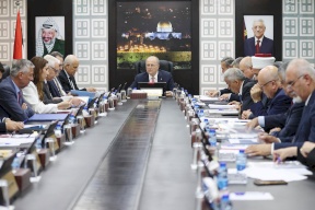مصطفى: إحراز تقدم في تمويل مشاريع حيوية مع استمرار العمل على تخفيف الأزمة المالية
