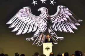 الشرع بعد تغيير شعار الدولة: نطلق هوية بصرية تعبر عن سوريا لا تقبل التقسيم