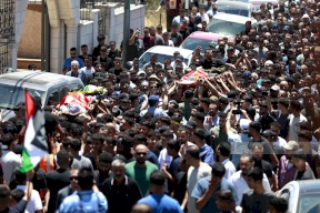 تشييع جثماني الشهيدين الشلبي ومصلط إلى مثواهما الأخير في المزرعة الشرقية شرق رام الله0