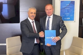 البنك العربي يوقّع اتفاقية تعاون مع مستشفى المُطّلع لإعادة تأهيل قسم رعاية كبار السن