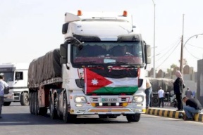 عبور قافلة مساعدات أردنية إلى شمال غزة