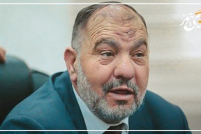 مجهولون يعتدون على رئيس بلدية الخليل.. والشرطة توضح: "مشاكل عائلية" (فيديو) 