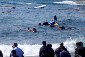 وفاة 68 يمنياً على الأقل إثر غرق مركب مهاجرين