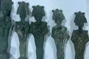 السلطات المصرية تحبط محاولة تهريب آلاف القطع الأثرية لخارج البلاد