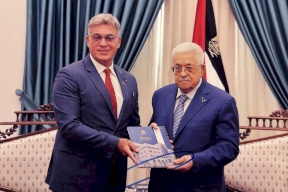الرئيس يتسلم التقرير السنوي لوحدة المتابعة المالية للعام 2024