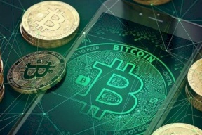 "بتكوين" تتراجع بأكثر من 4% بعد بيانات تضخم أميركية أقوى من المتوقع