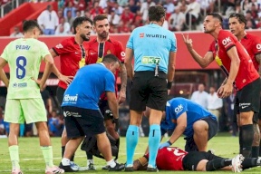جدلاً تحكيمياً يُسيطر على مباراة برشلونة