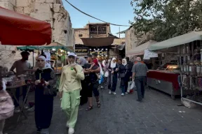 كيف أثّرت زيادة ساعات التغذية الكهربائية على حياة السوريين في دمشق وريفها؟
