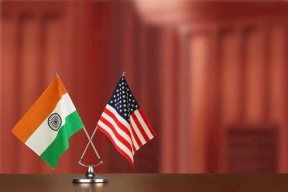 Les droits de douane américains doublés sur l'Inde entrent en vigueur à 50 %