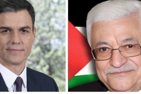 The President Receives a Phone Call from the Prime Minister of Spain