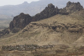 مقتل 1000 شخص على الأقل بانزلاق أرضي في دارفور بالسودان