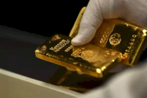 الذهب يرتفع لمستوى قياسي جديد بعد بيانات الوظائف الأميركية