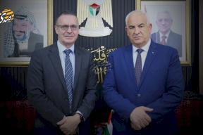 وزير الداخلية وممثل برنامج الأمم المتحدة الإنمائي يبحثان سبل التعاون المشترك