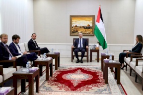 الشيخ يلتقي القنصل الفرنسي لبحث مستجدات مؤتمر نيويورك 