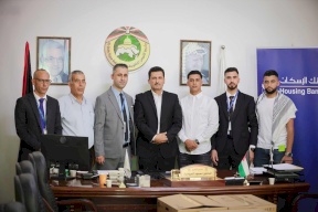 بنك الاسكان يتبرع بأجهزة حاسوب لجامعة القدس المفتوحة في يطا