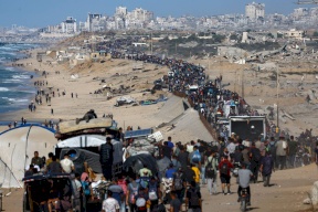 Continuation du retour des déplacés à la ville de Gaza et dans le nord, et récupération des corps de nouveaux martyrs