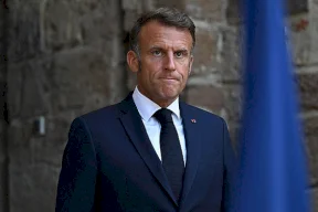 ماكرون: حان الوقت لأوروبا لإيجاد وسيلة اقتراض مشتركة وتحدي الدولار 