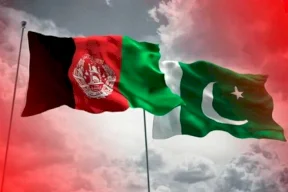 باكستان تشن ضربات على الحدود مع أفغانستان وسقوط عشرات القتلى