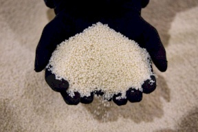 خلاف بين شركة "إيجاس" وشركات الأسمدة بسبب رفع أسعار الغاز الطبيعي