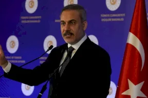 وزير خارجية تركيا: حماس مستعدة لتسليم حكم غزة للجنة فلسطينية