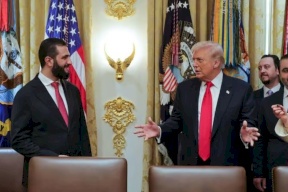 يديعوت أحرونوت: إسرائيل تتخوف من أن يفرض ترمب عليها انسحابًا من جبل الشيخ السوري