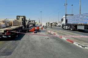 נתניהו החליט לפתוח מחדש את מעבר האלנבי בפני תנועת הסחורות