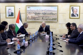 مصطفى يبحث مع مساعد وزير الخارجية الياباني لشؤون إعمار غزة تنسيق الجهود والعمل المشترك