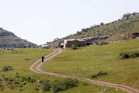 تقرير: "الخيط القرمزي".. جدار فصل جديد يهدد محافظة طوباس والأغوار الشمالية