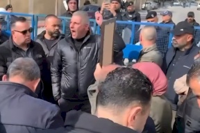 اعتصام أمام مجلس الوزراء للمطالبة باستعادة حقوق عائلات الشهداء والأسرى والجرحى