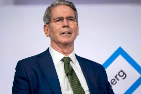 بيسنت: كيفن وورش وكيفن هاسيت مؤهلان لتولي رئاسة مجلس الاحتياطي الفيدرالي