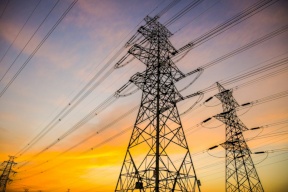 مصر والأردن توقعان عقدًا لتبادل الطاقة الكهربائية لعام 2026