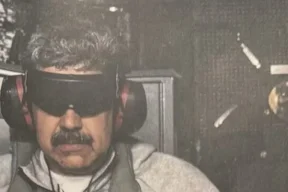 ترامب ينشر صورة لاعتقال مادورو.. مكبل اليدين ومعصوب العينيين