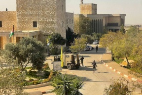 قوات الاحتلال تقتحم جامعة بيرزيت.. 11 إصابة 5 منها بالرصاص الحي