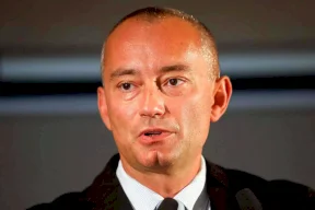 من هو نيكولاي ملادينوف المرشح لقيادة "مجلس السلام" في غزة؟