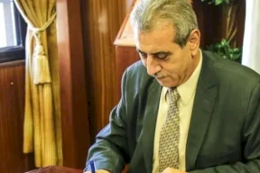 علي شعث.. المرشح الأبرز لرئاسة لجنة التكنوقراط لإدارة غزة