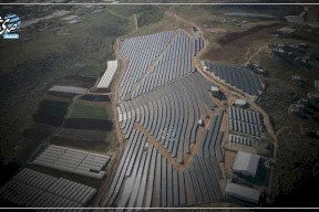 البنك العربي يموّل بناء أكبر محطة للطاقة الشمسية في فلسطين بقدرة 24 ميغاواط ضمن التزامه بالتمويل المستدام