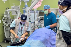 جمعية الهلال الأحمر الفلسطيني تنفّذ أول عمليات القلب المفتوح في قطاع غزة بعد توقفها