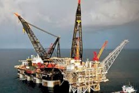 إيران تهدد باستهداف البنى التحتية في الشرق الأوسط بعد مهلة ترمب