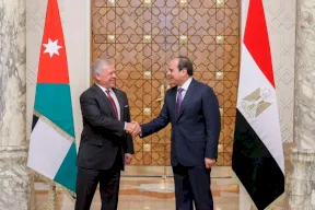 السيسي والملك عبد الله يؤكدان ضرورة التنفيذ الكامل لاتفاق وقف الحرب في قطاع غزة