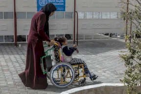 بدء وصول جرحى من قطاع غزة إلى الجانب المصري من رفح