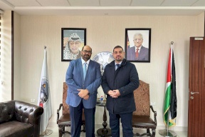 سفير جنوب إفريقيا في زيارة وداعية إلى نقابة المحامين 