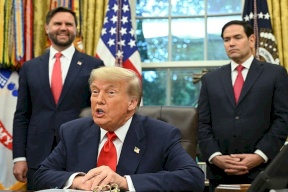 ترامب يلمّح لولاية ثالثة ويبتعد عن تأييد فانس أو روبيو